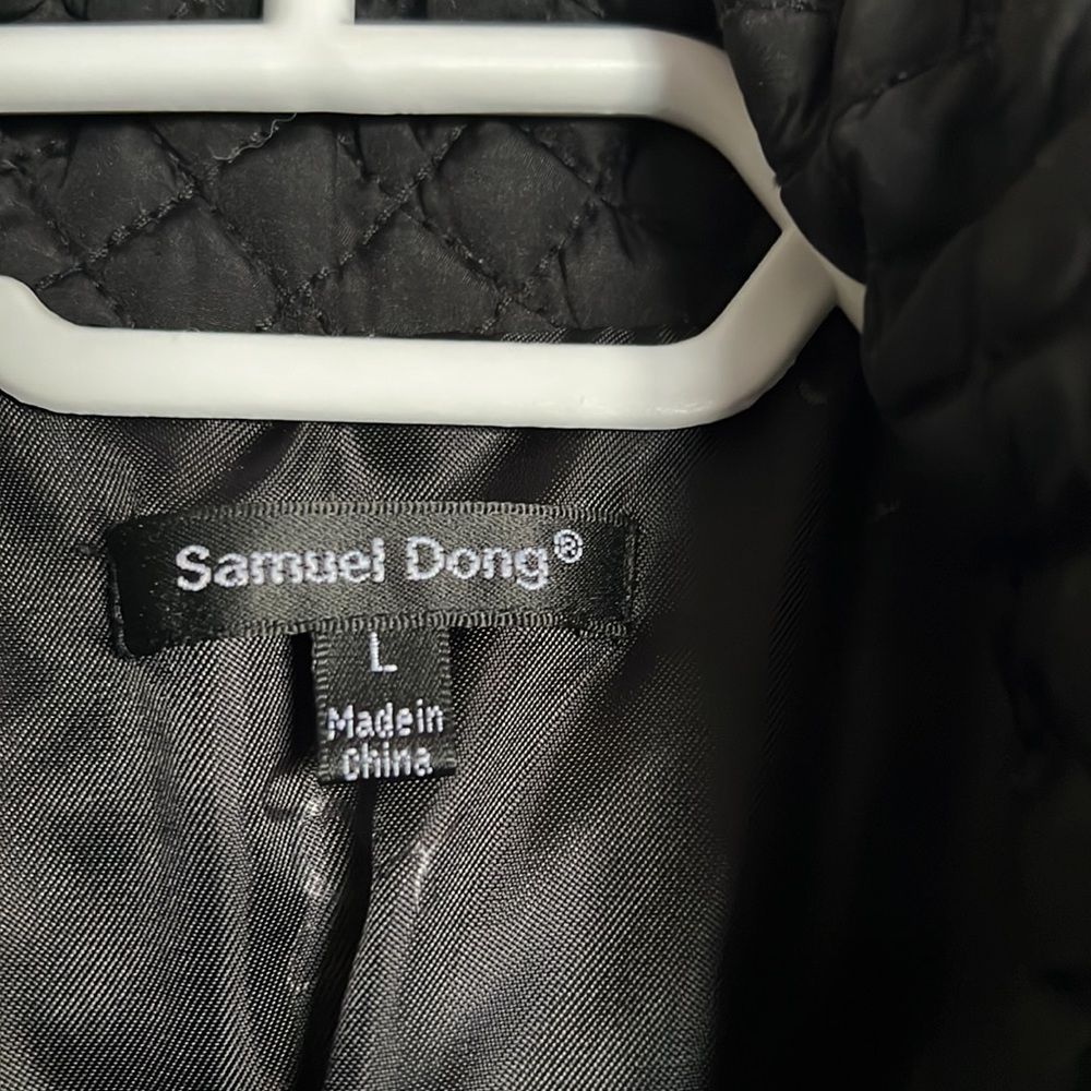 Samuel Dong - Picture 2 of 3